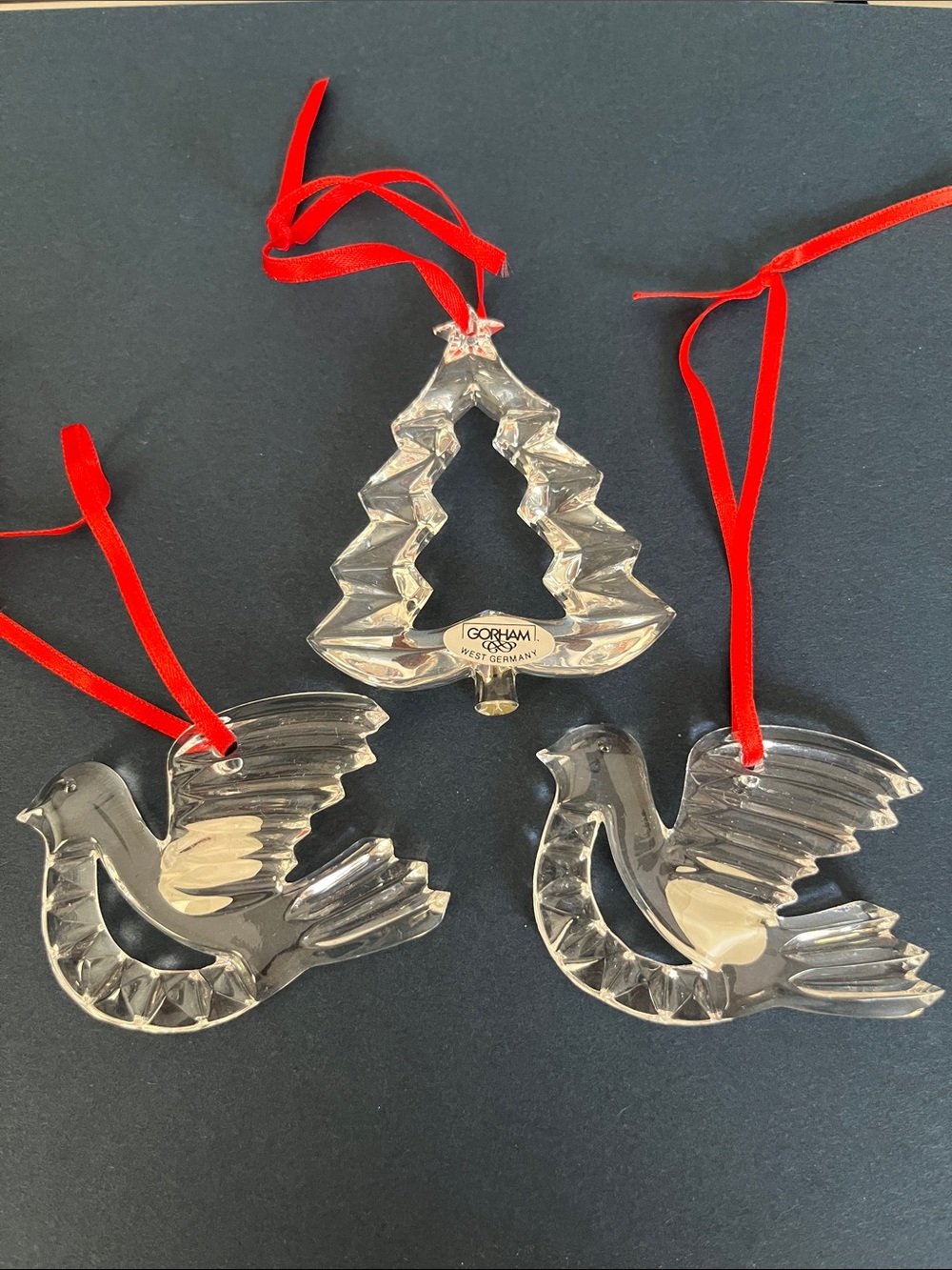 Wow! Set of 3 Gotham lead crystal ornaments $15